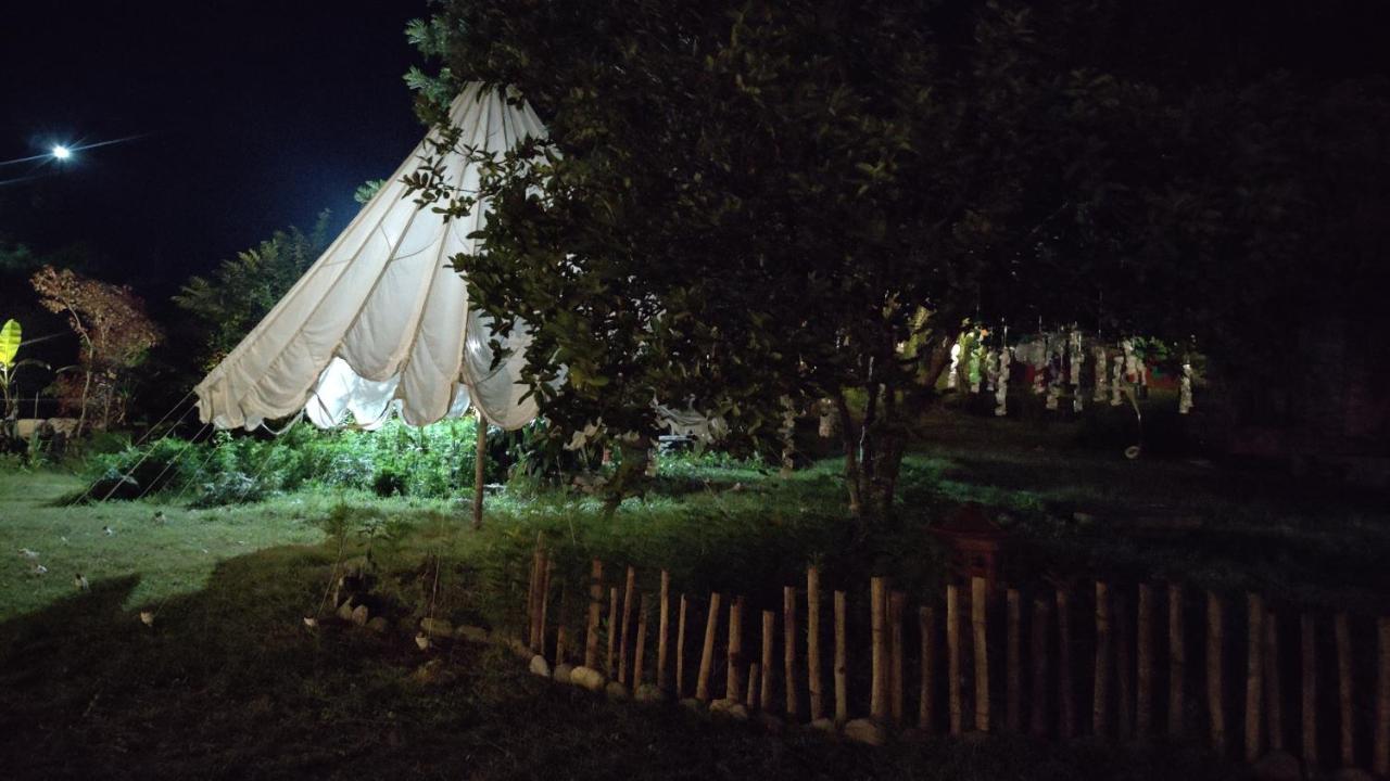 Panuānaula Hobo Huts By The Riverside מראה חיצוני תמונה