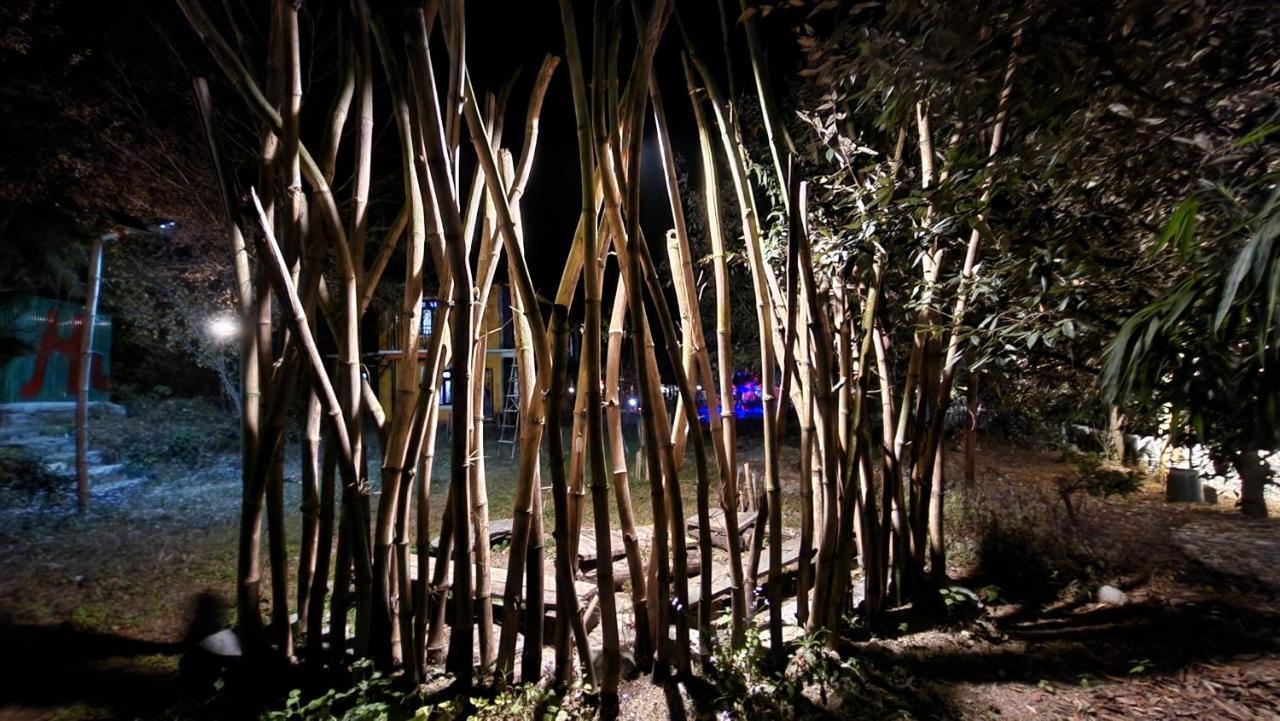 Panuānaula Hobo Huts By The Riverside מראה חיצוני תמונה