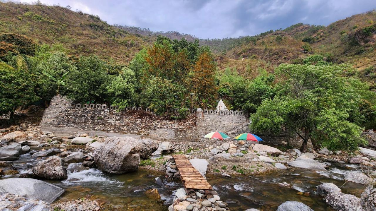 Panuānaula Hobo Huts By The Riverside מראה חיצוני תמונה